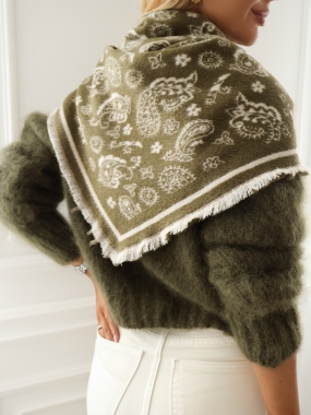 Chusta Pamsy | trójkąt | 80% wiskoza 20% wełna | ivory • olive ♡